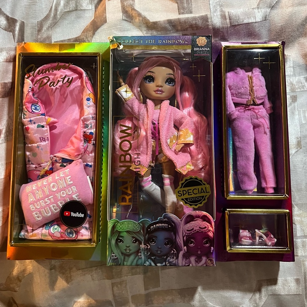 Rare find! Rainbow High slumber party Brianna Dulce!